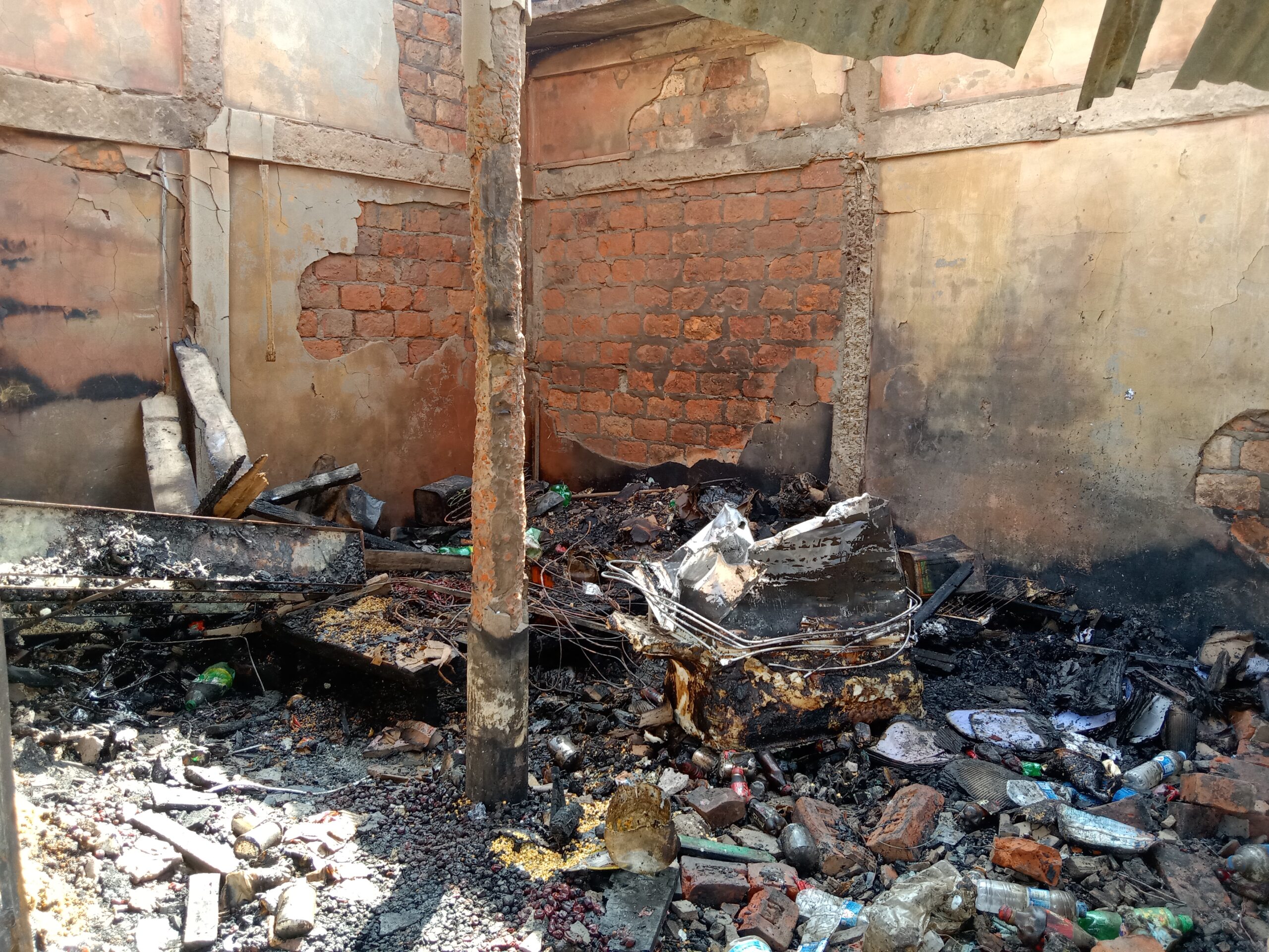 জুড়ীতে মার্কেটে আগুন লেগে ১৫ লক্ষাধিক টাকার ক্ষয়-ক্ষতি